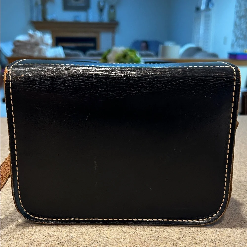 N/A stylish black